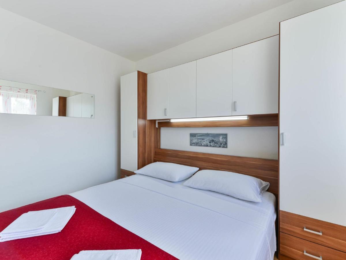 Apartment Matas - Srd317 By Interhome Рованьска Экстерьер фото